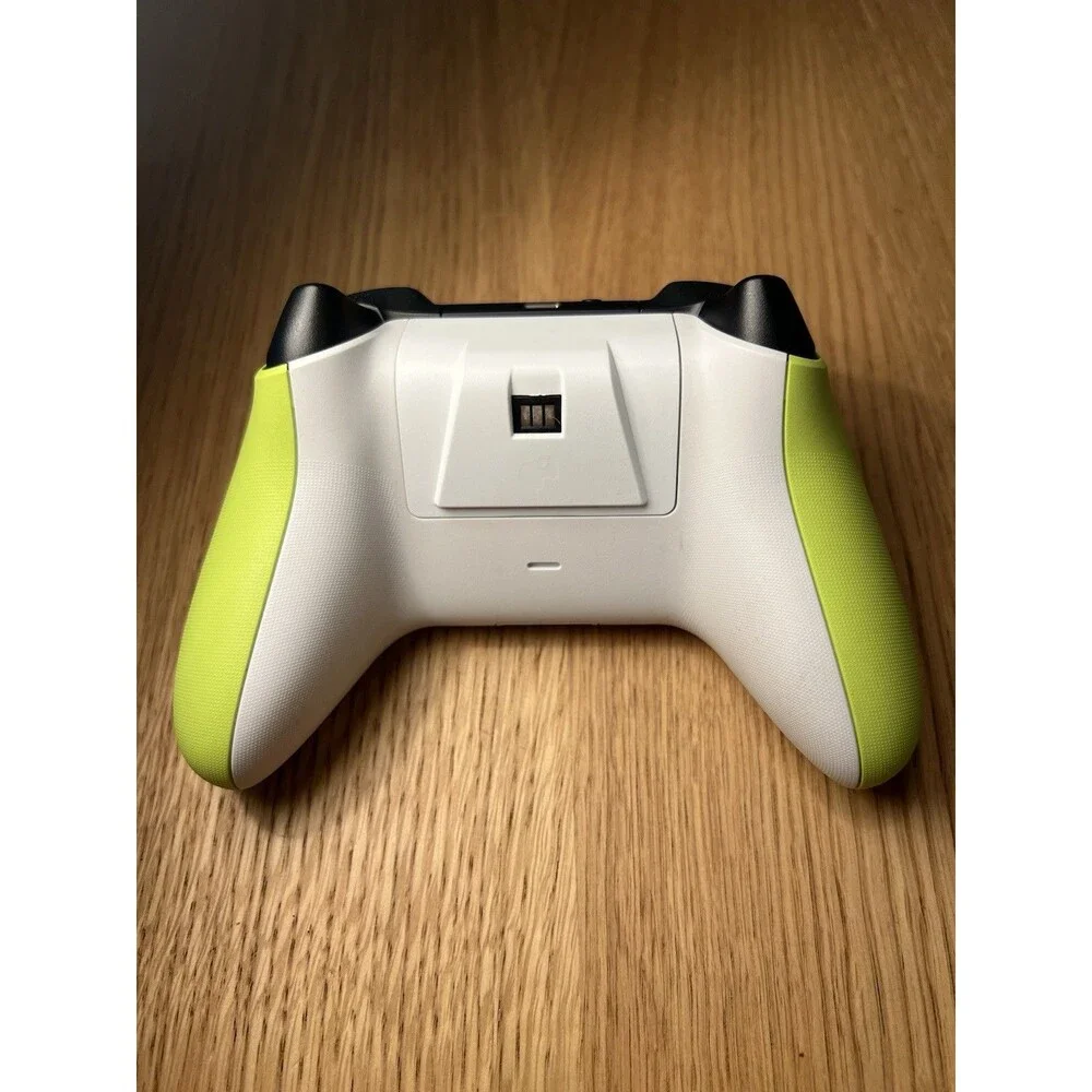 Microsoft Wireless Controller for Xbox Series X/S - Green Lime Untested